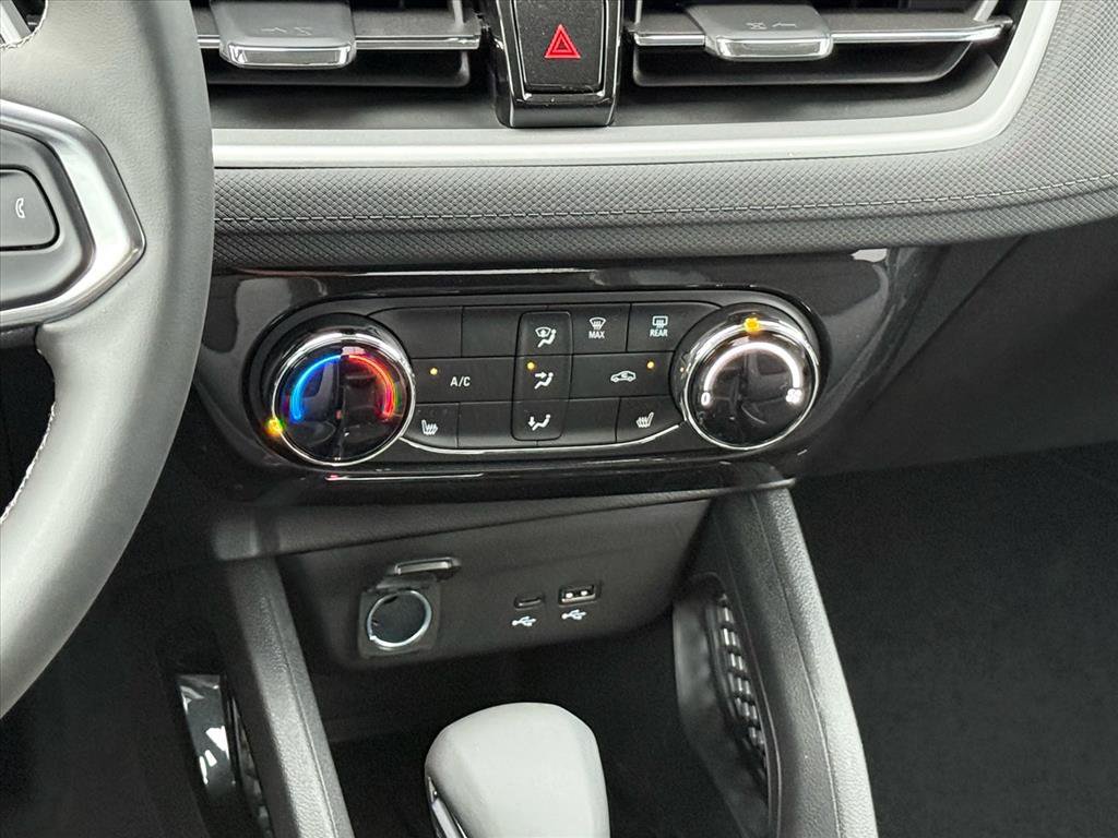 New 2026 Chevrolet TrailBlazer LT w/ Midnight Edition AWD/4WD image 8