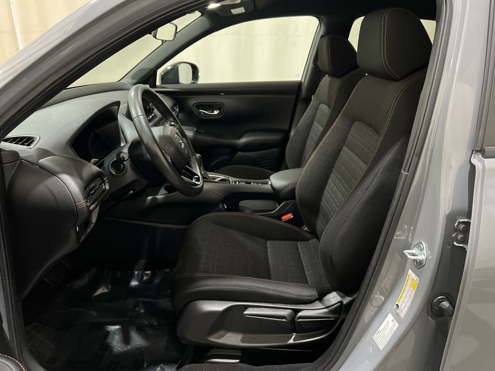 Used 2023 Honda HR-V Sport image 18