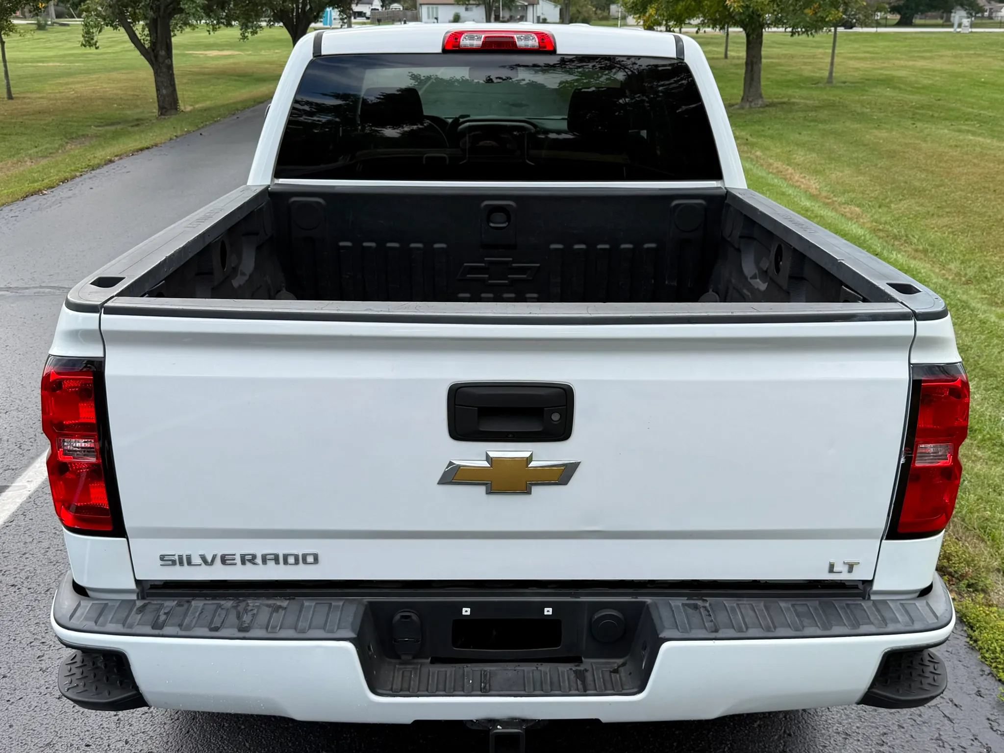 Used 2018 Chevrolet Silverado 1500 LT AWD/4WD image 12