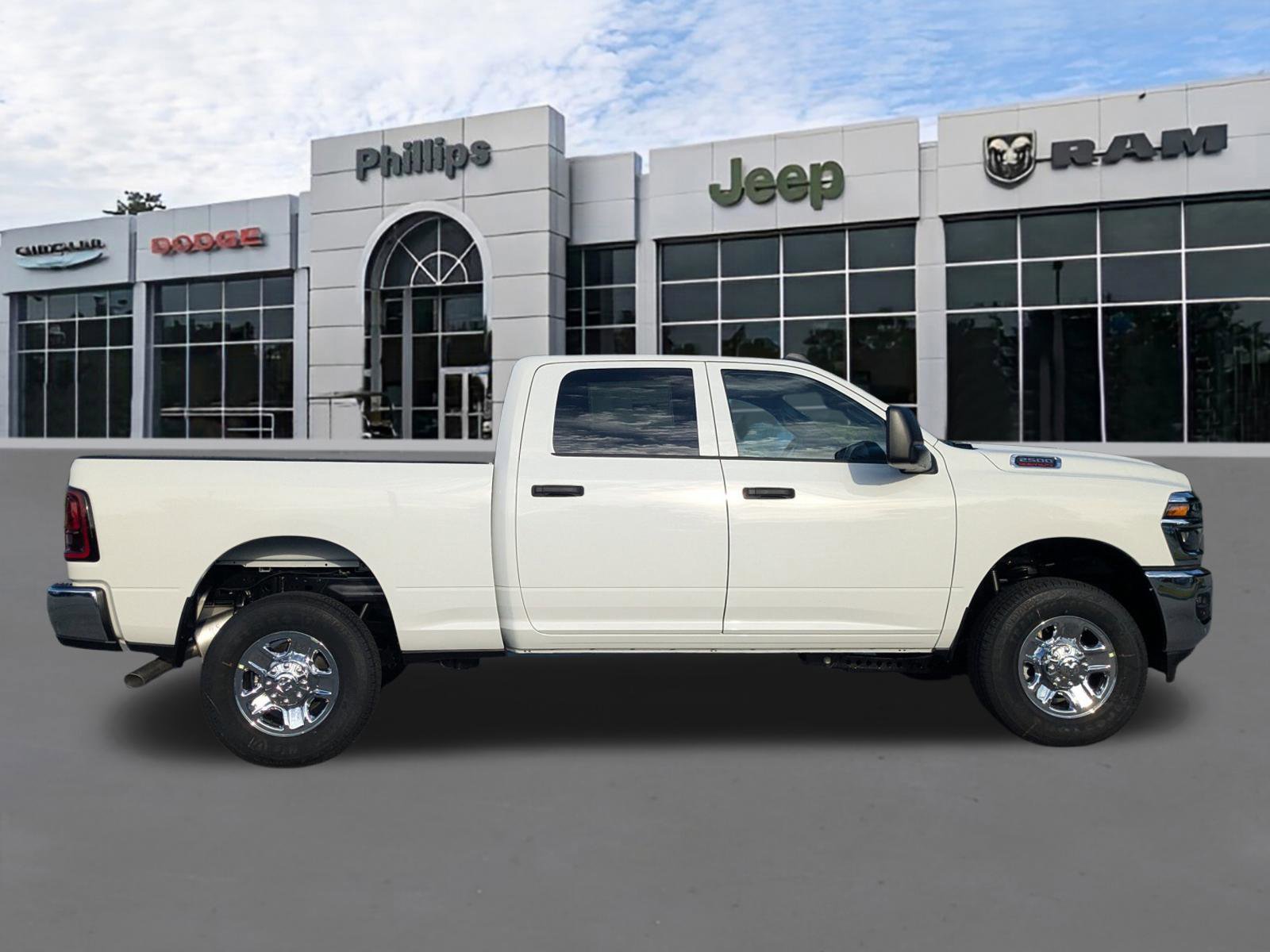 New 2026 RAM 2500 Tradesman AWD/4WD image 2