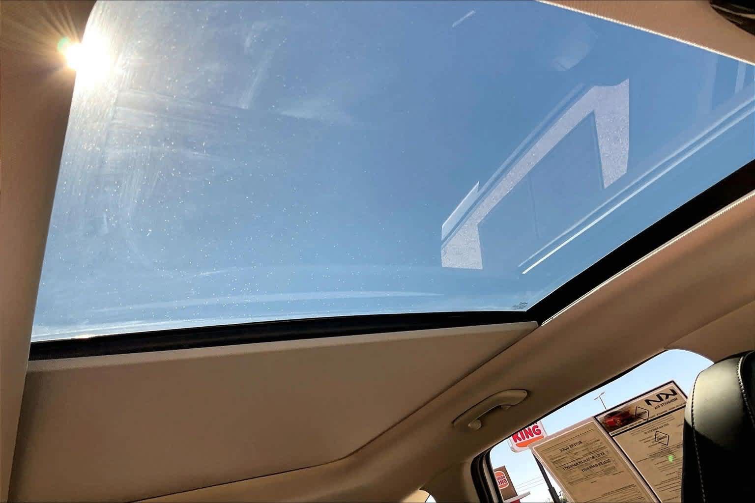 Certified 2023 Kia Sorento SX FWD image 27