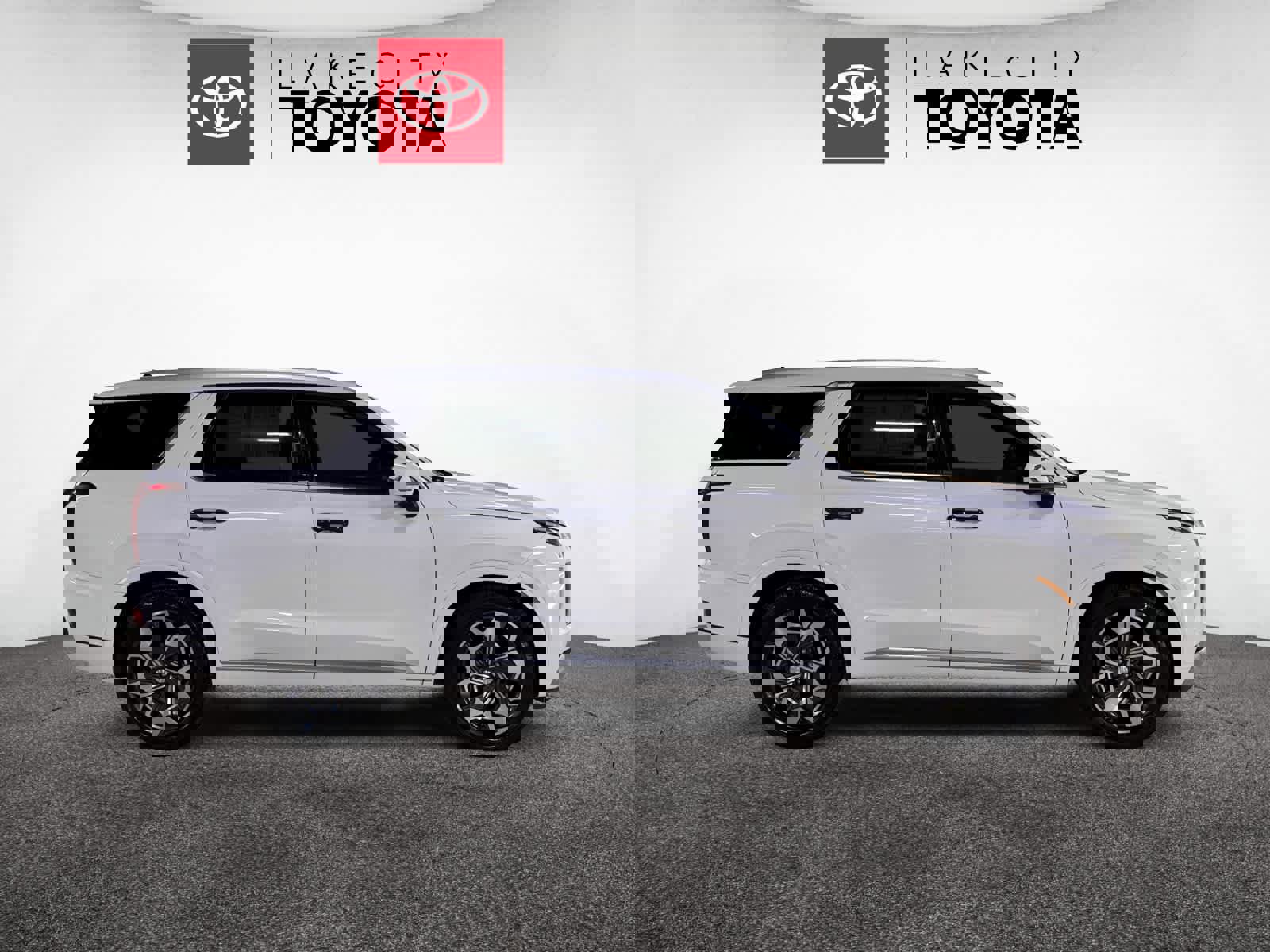 Used 2021 Hyundai Palisade Calligraphy image 9