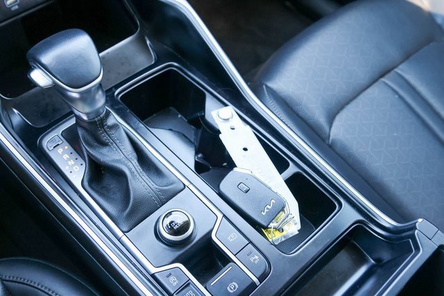 Used 2022 Kia Sorento EX w/ Panoramic Sunroof Package image 23