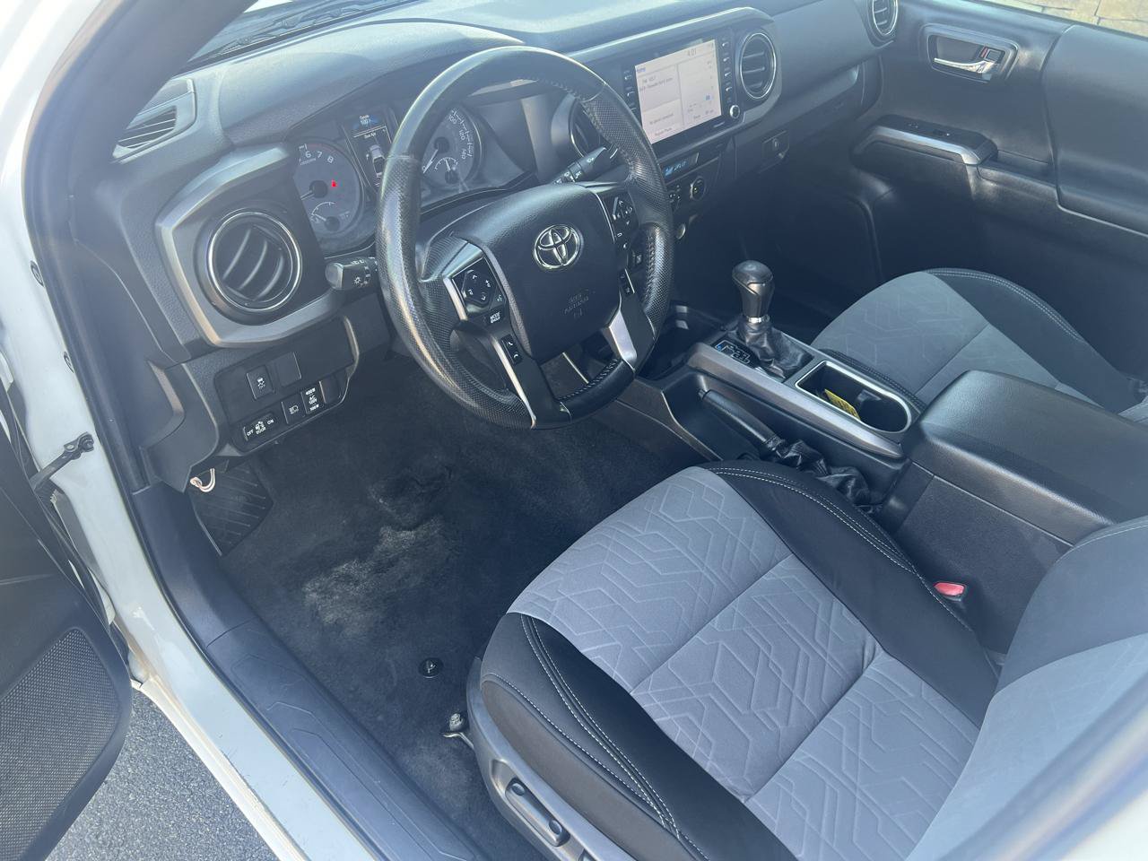 Used 2021 Toyota Tacoma TRD Off-Road RWD image 45