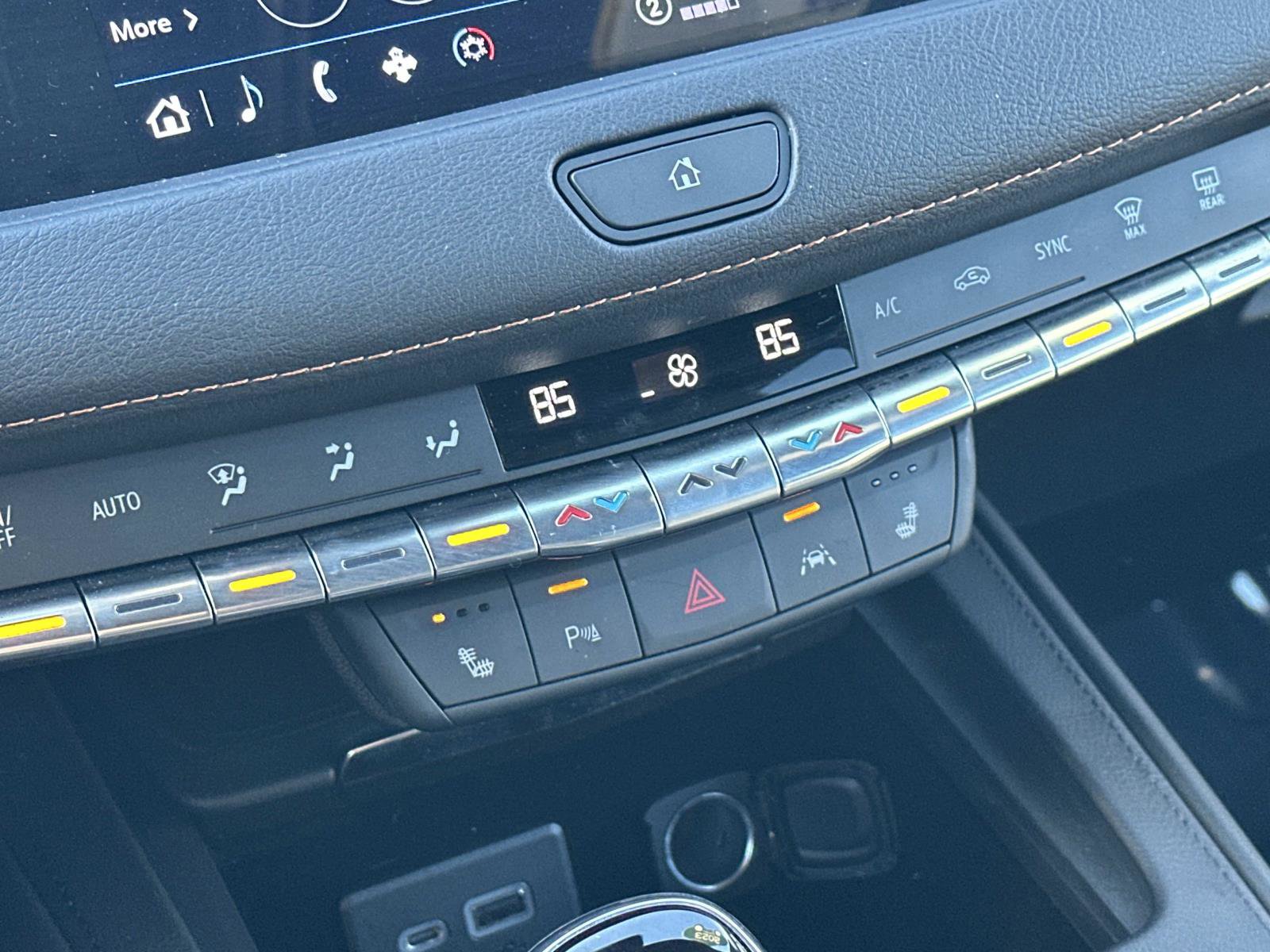 Certified 2023 Cadillac XT4 Sport w/ Technology Package image 31