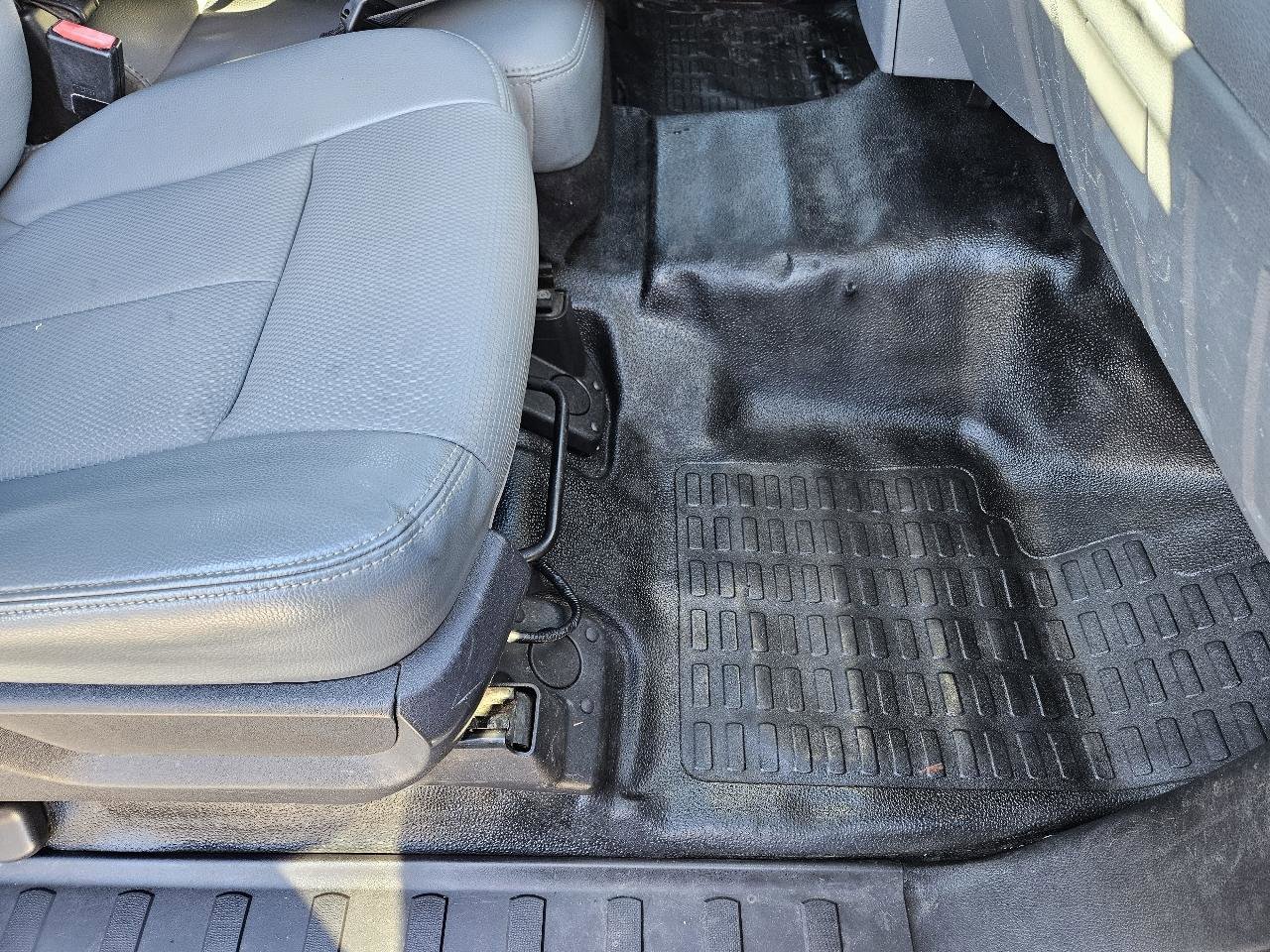 Used 2015 Ford F350 XL image 27