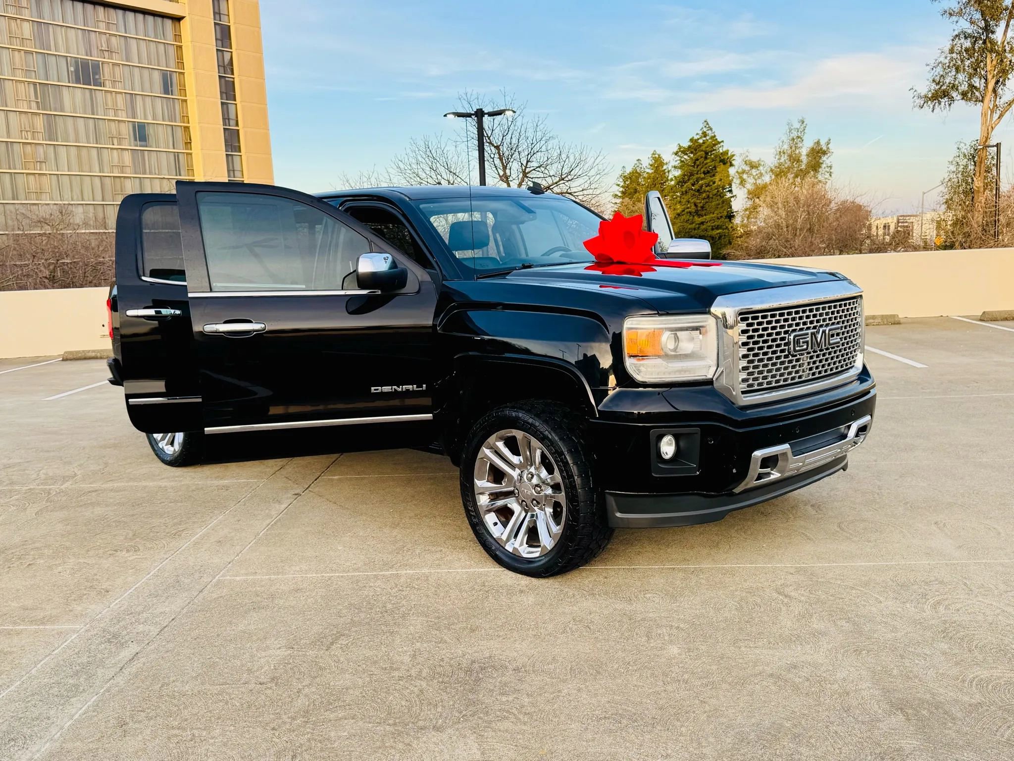 Used 2014 GMC Sierra 1500 Denali image 40