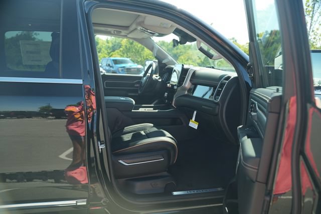 New 2026 RAM 1500 Tungsten w/ Trailer Tow Group AWD/4WD image 18