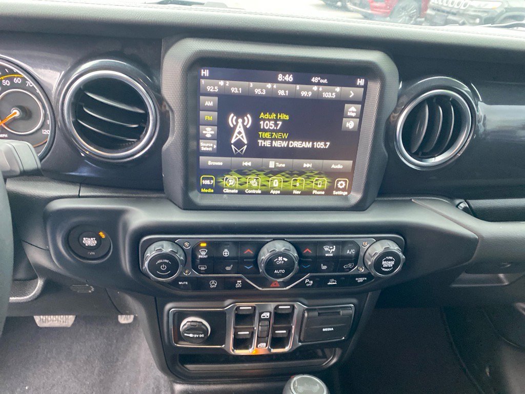 Used 2023 Jeep Wrangler Unlimited Sahara image 11