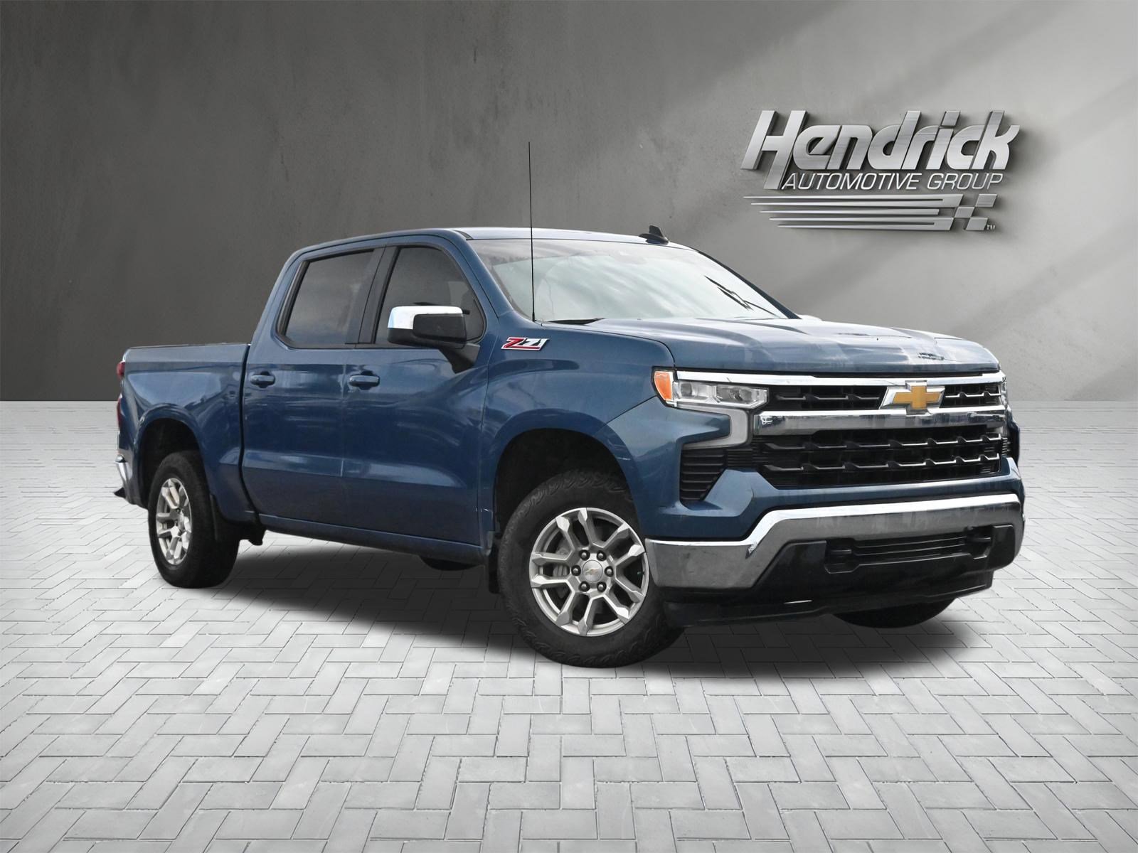 Used 2024 Chevrolet Silverado 1500 LT w/ Z71 Off-Road Package AWD/4WD video 2
