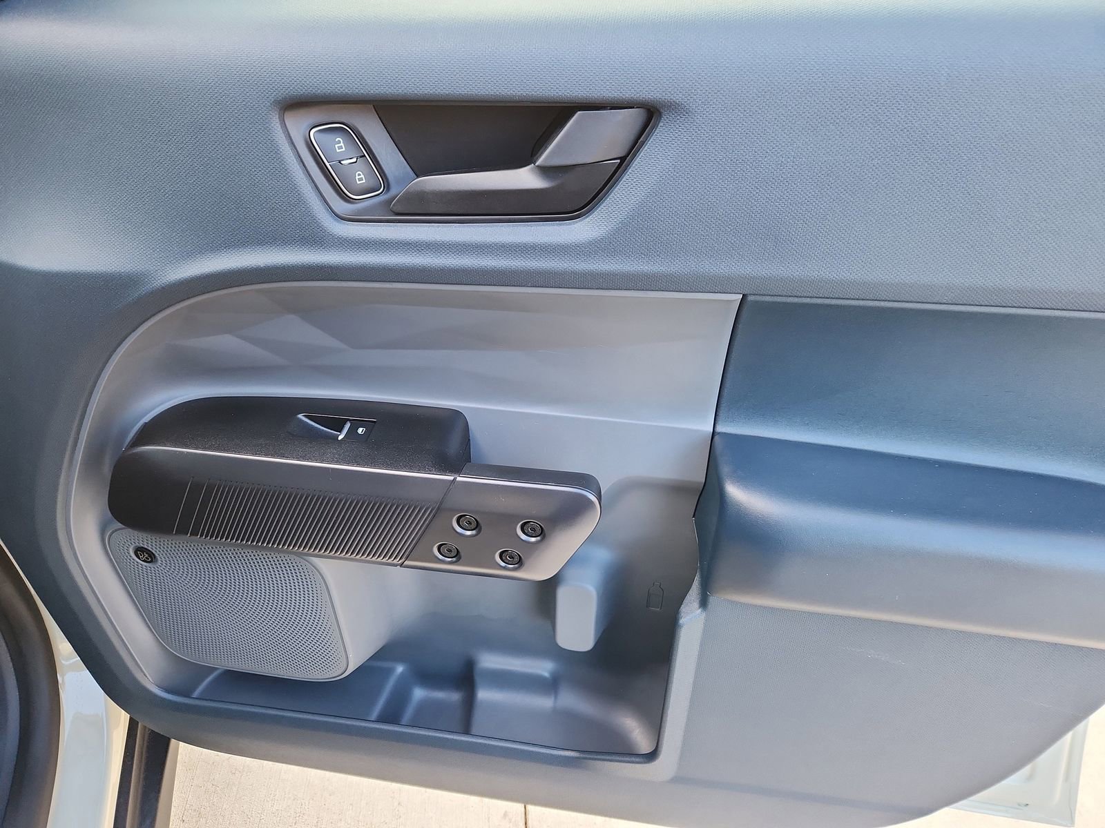 Used 2024 Ford Maverick Lariat w/ Black Appearance Package image 17