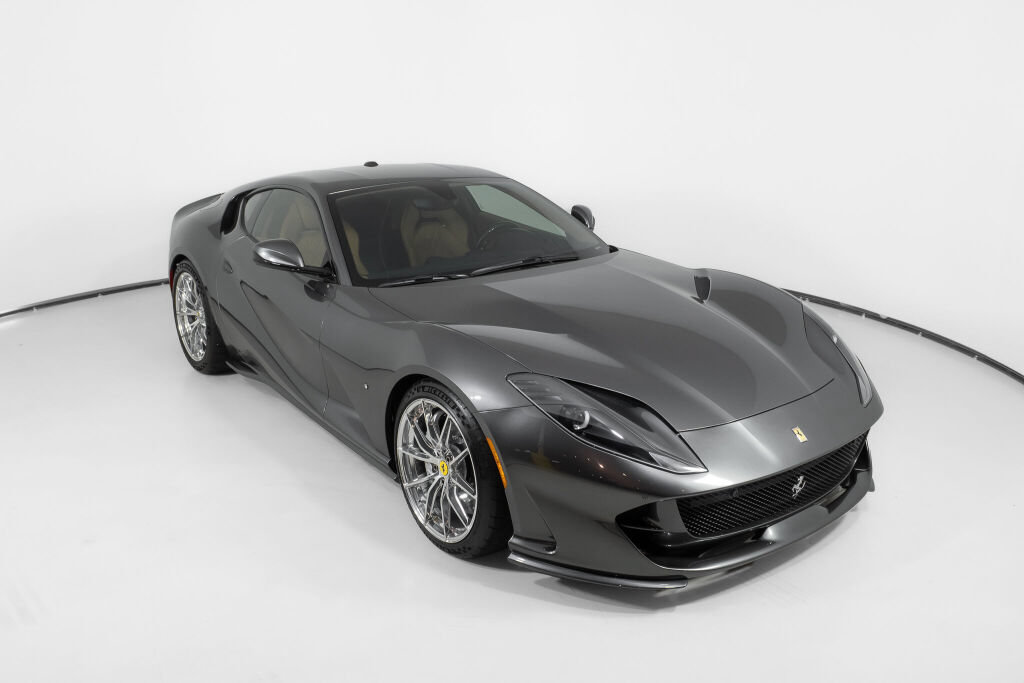 Used 2019 Ferrari 812 Superfast RWD image 12