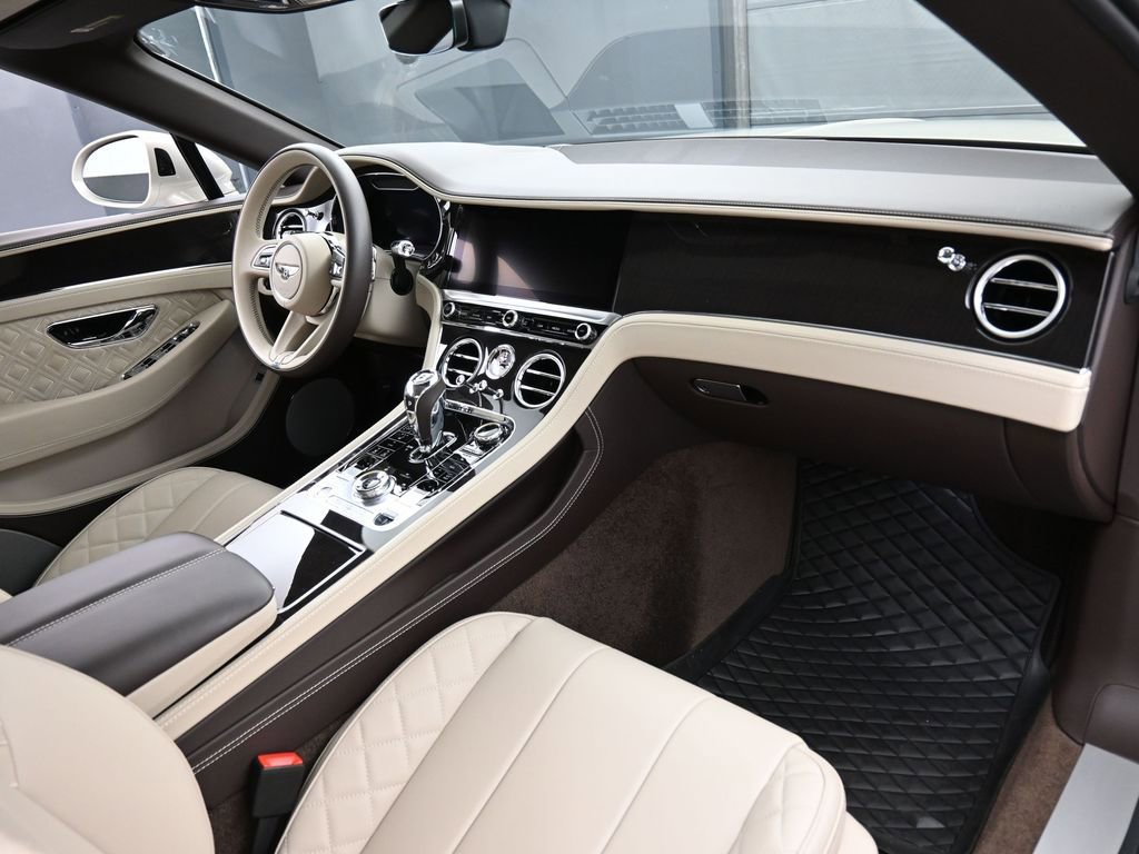 Used 2022 Bentley Continental GT AWD/4WD image 28