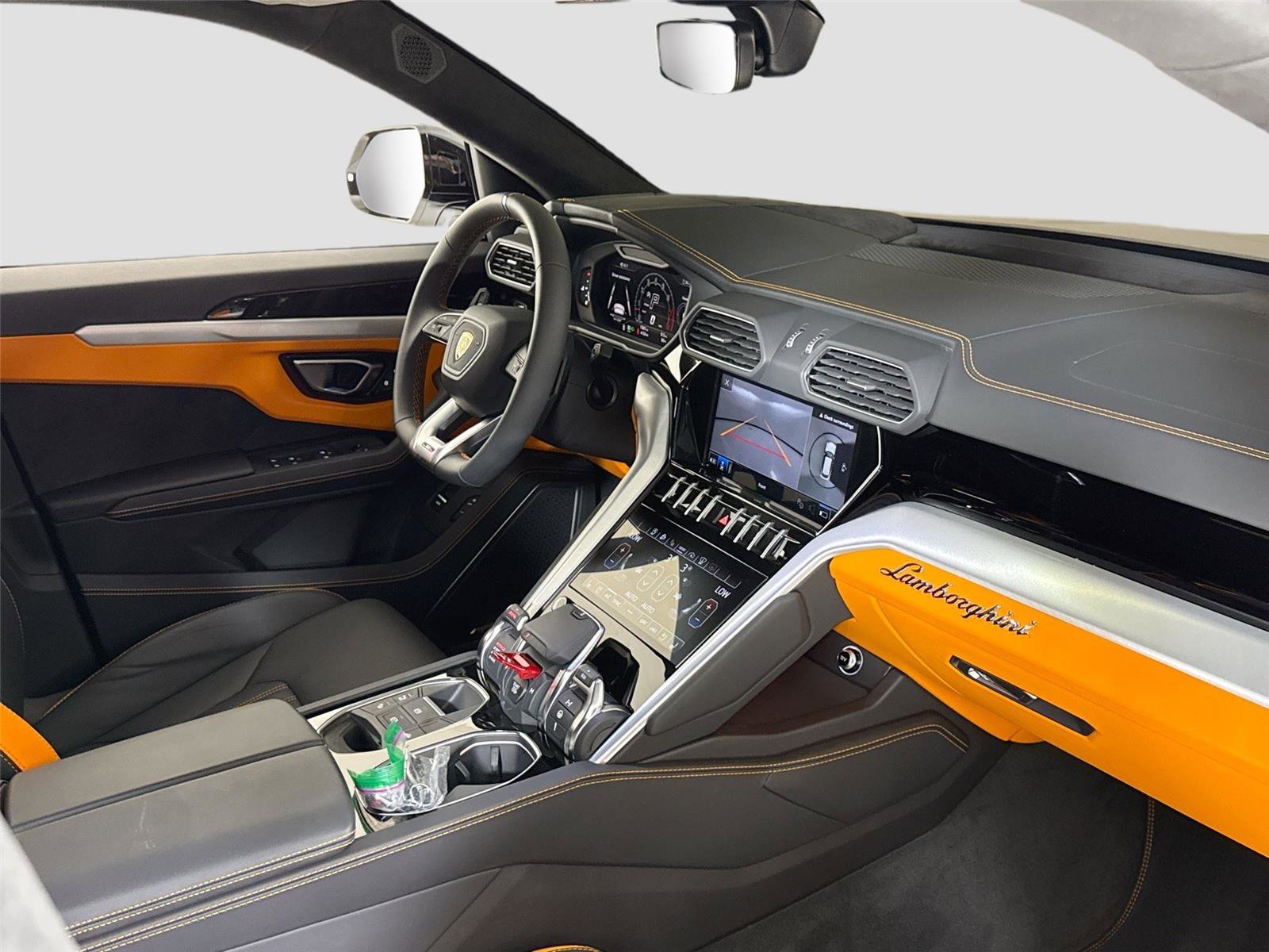 Used 2024 Lamborghini Urus S AWD/4WD image 33