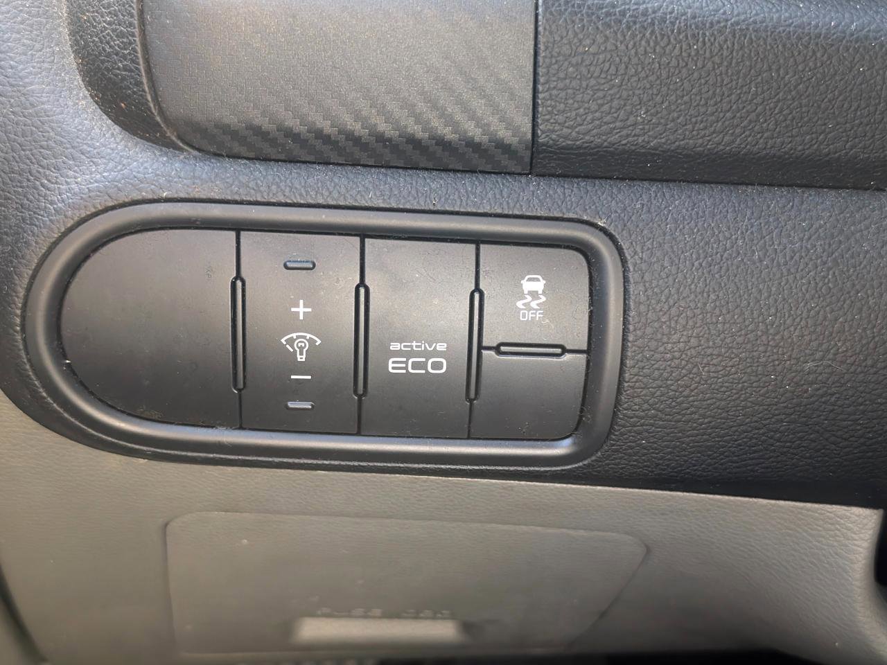 Used 2014 Kia Forte EX FWD image 16