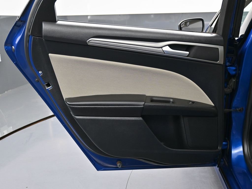 Used 2018 Ford Fusion S image 34