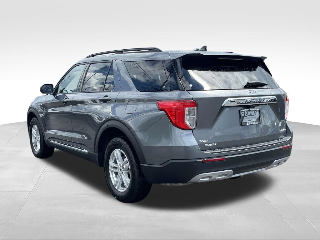 Used 2023 Ford Explorer XLT w/ Equipment Group 202A AWD/4WD image 6