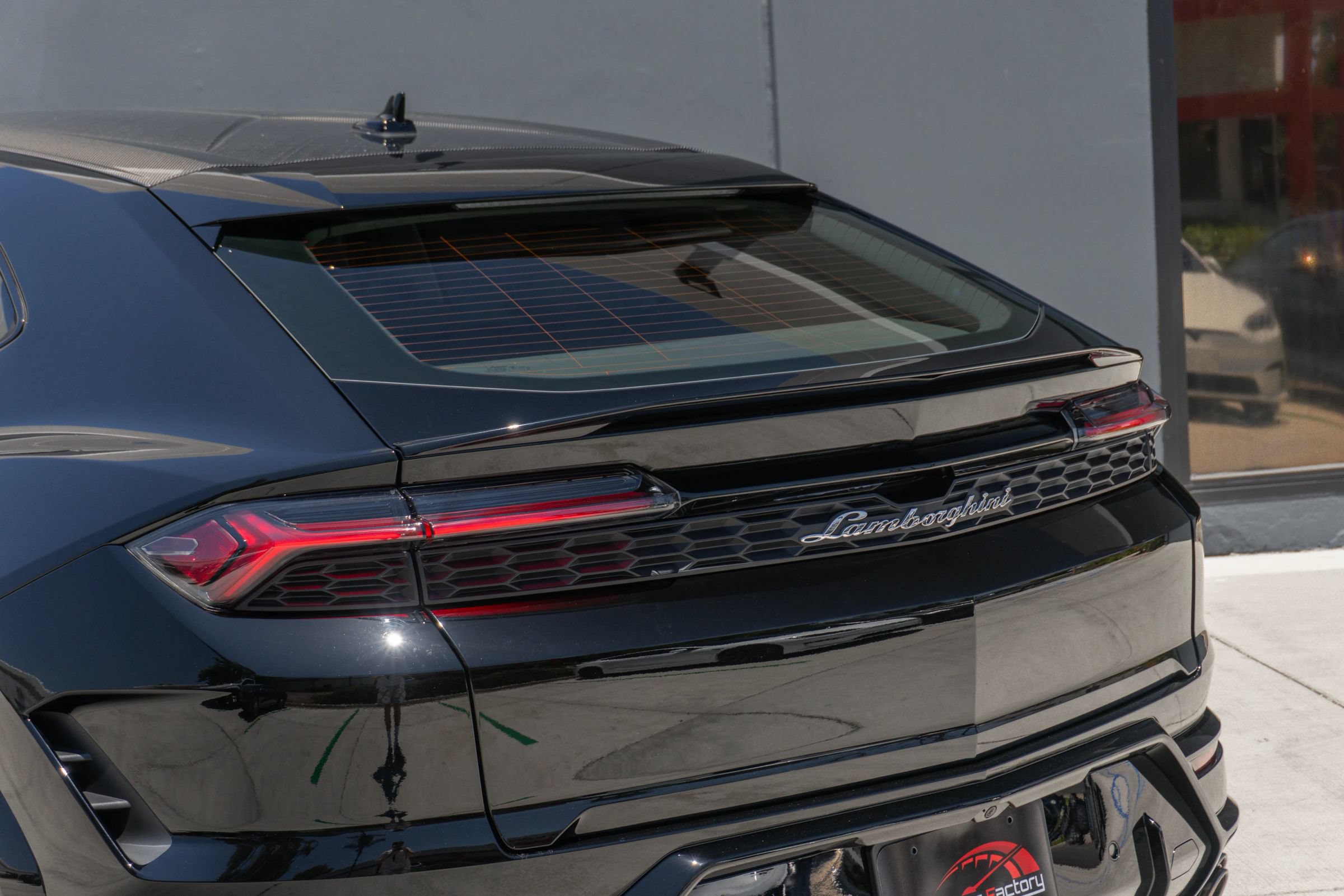 Used 2026 Lamborghini Urus SE AWD/4WD image 46