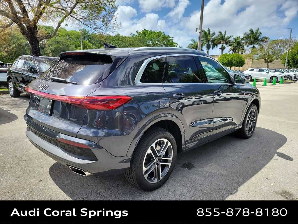 Certified 2025 Audi Q5 Premium w/ Convenience Package image 8