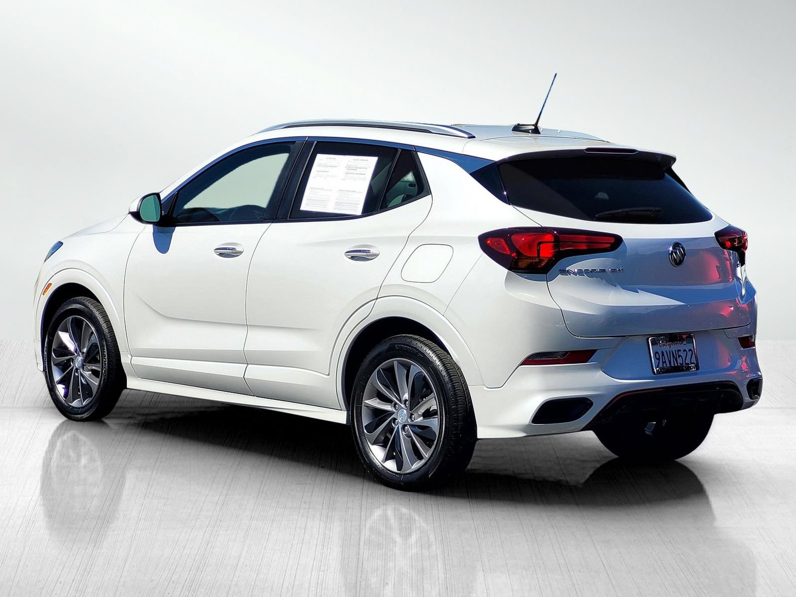 Used 2022 Buick Encore GX Preferred w/ Sport Touring Package FWD image 9