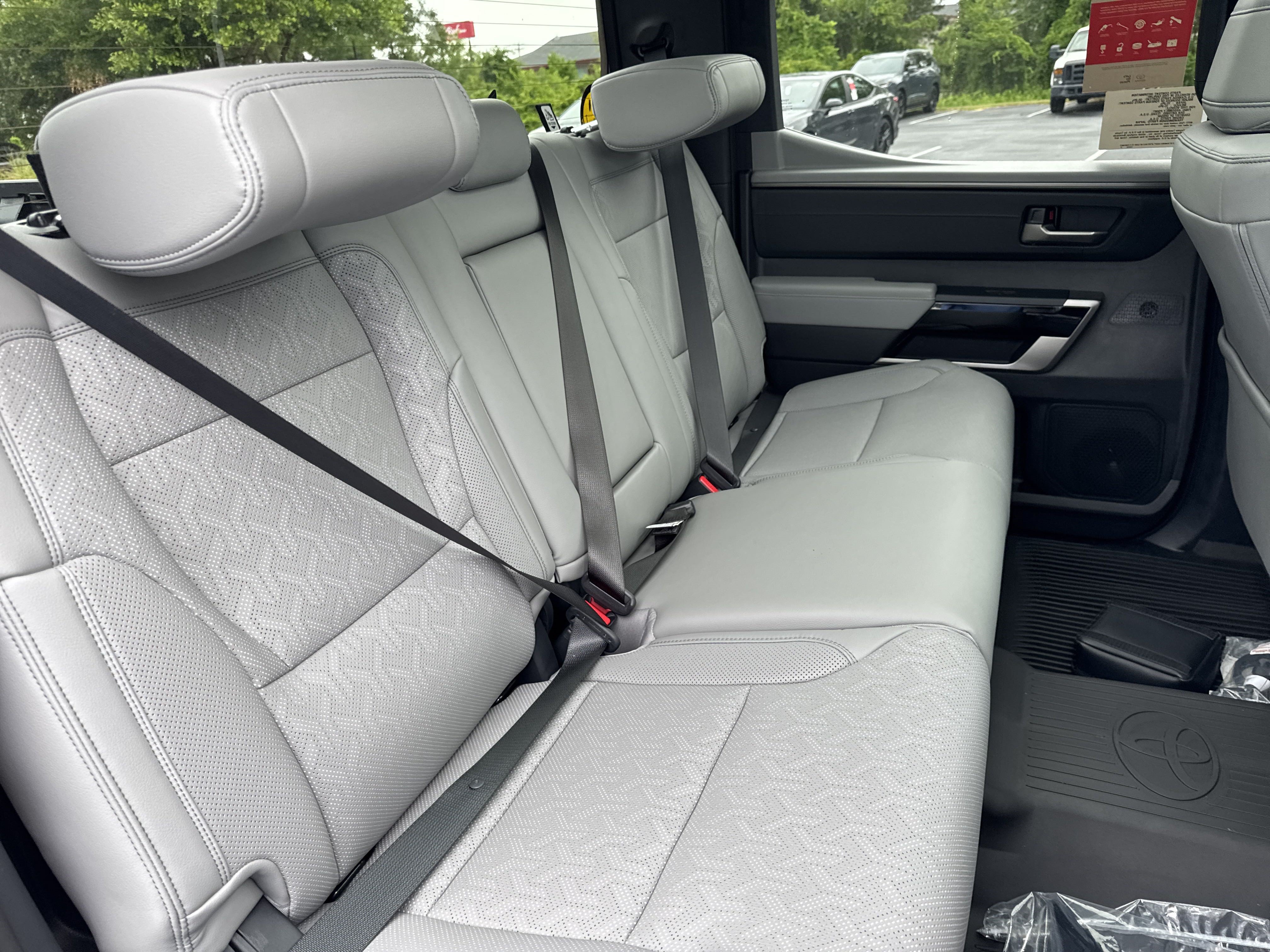 New 2025 Toyota Tundra Limited w/ Power Package AWD/4WD image 30