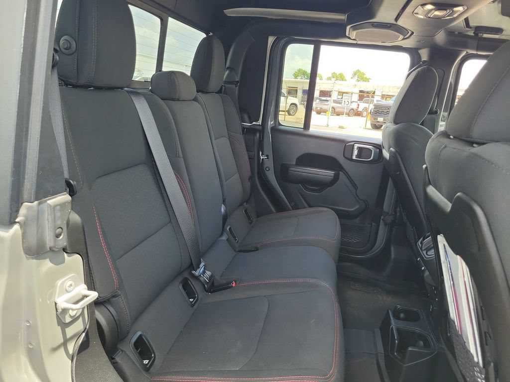Used 2022 Jeep Gladiator Rubicon w/ Trailer Tow Package AWD/4WD image 26