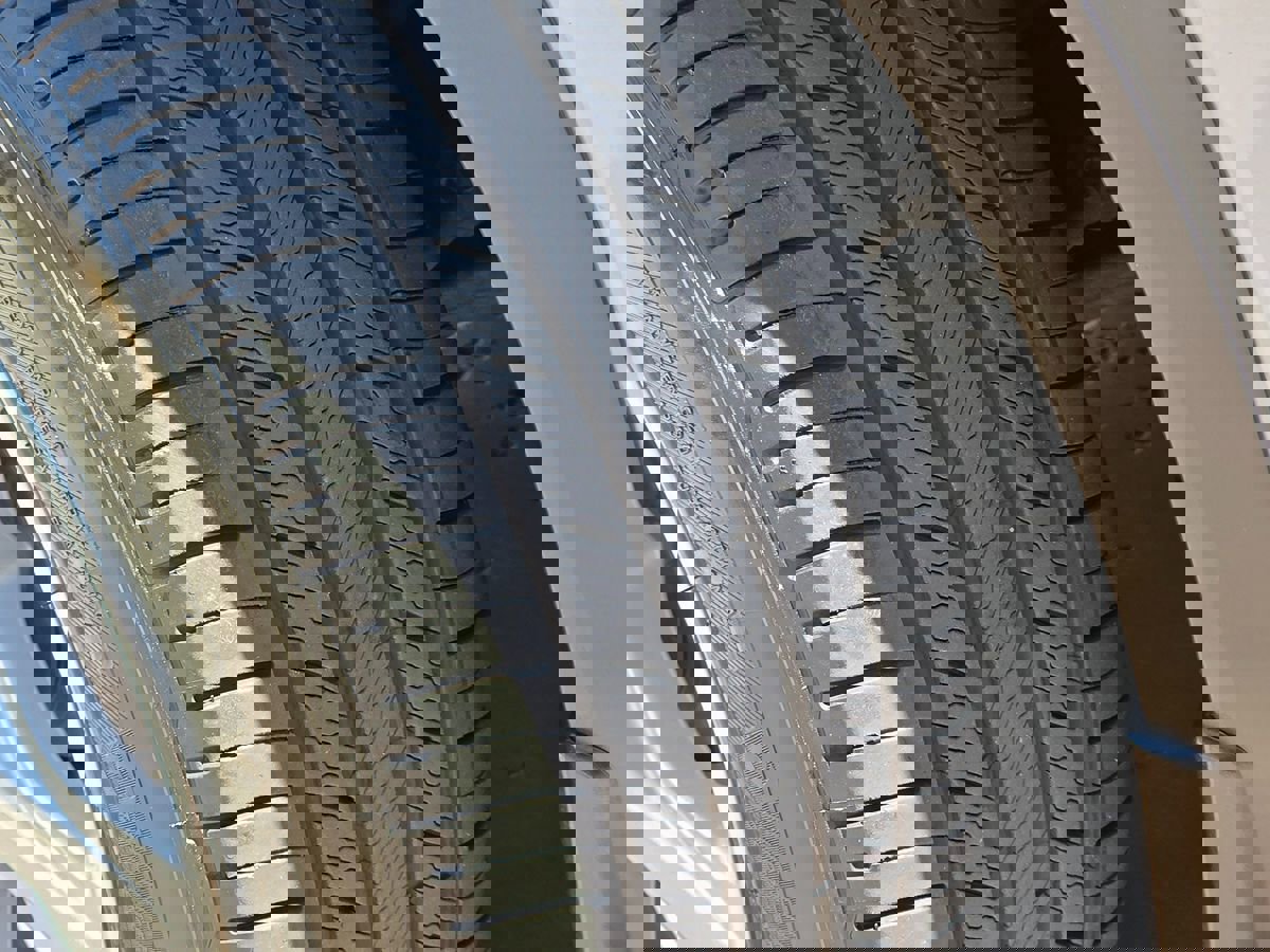 Used 2021 Toyota Highlander LE image 23