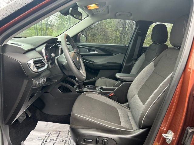 Used 2021 Chevrolet TrailBlazer LT w/ Convenience Package AWD/4WD image 10