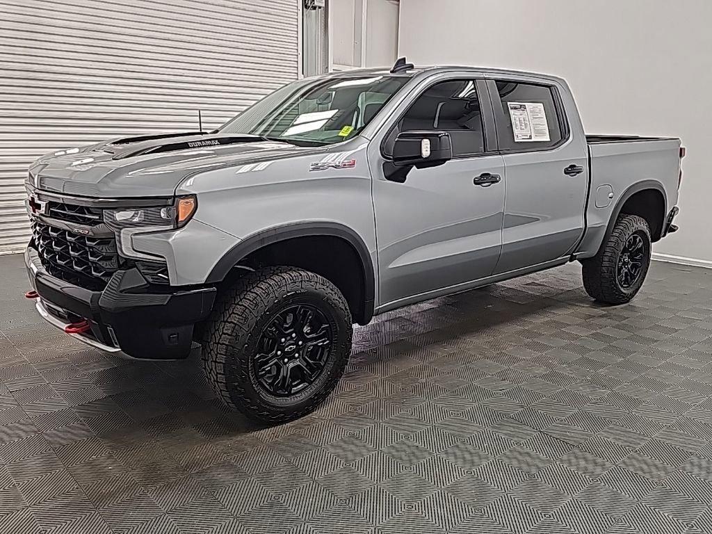 Used 2024 Chevrolet Silverado 1500 ZR2 image 4