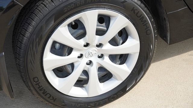 Used 2023 Toyota Corolla LE image 11