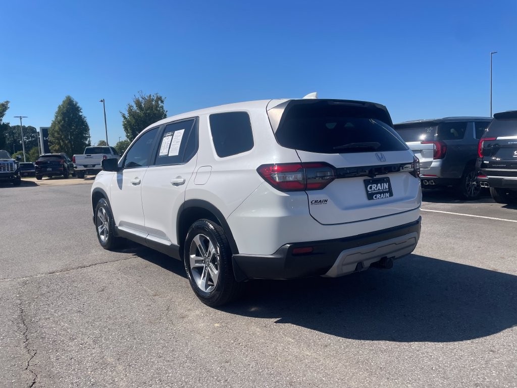 Used 2025 Honda Pilot EX-L image 8