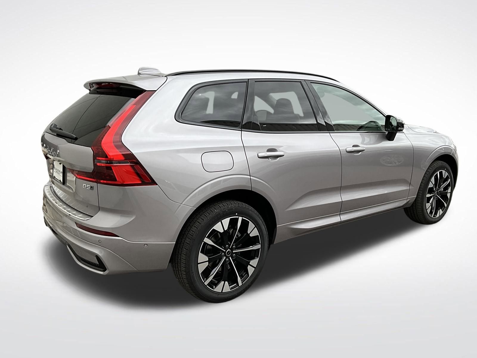 New 2026 Volvo XC60 B5 Plus w/ Protection Package Premier image 5