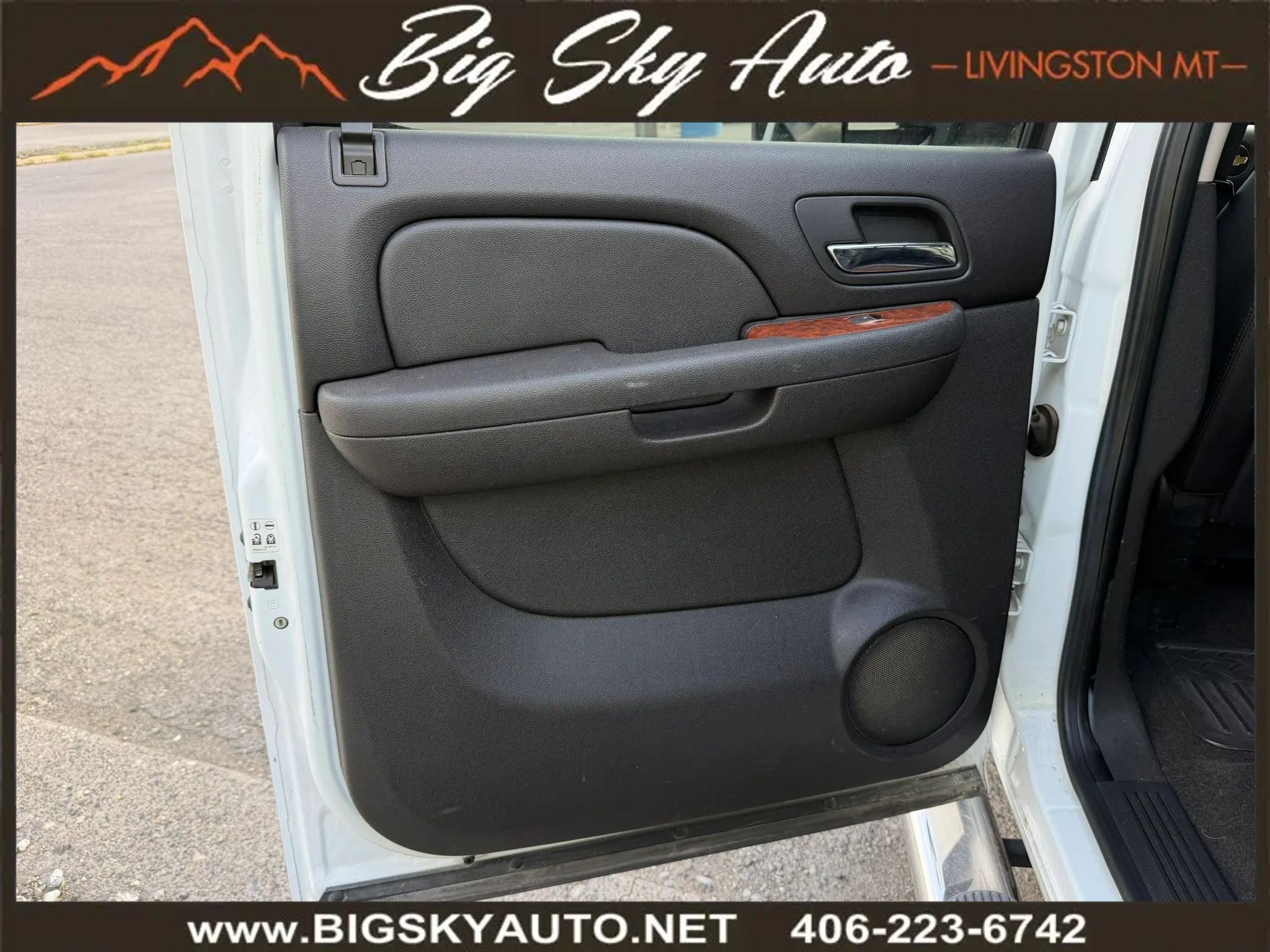 Used 2007 Chevrolet Silverado 2500 LTZ w/ Safety Package AWD/4WD image 17