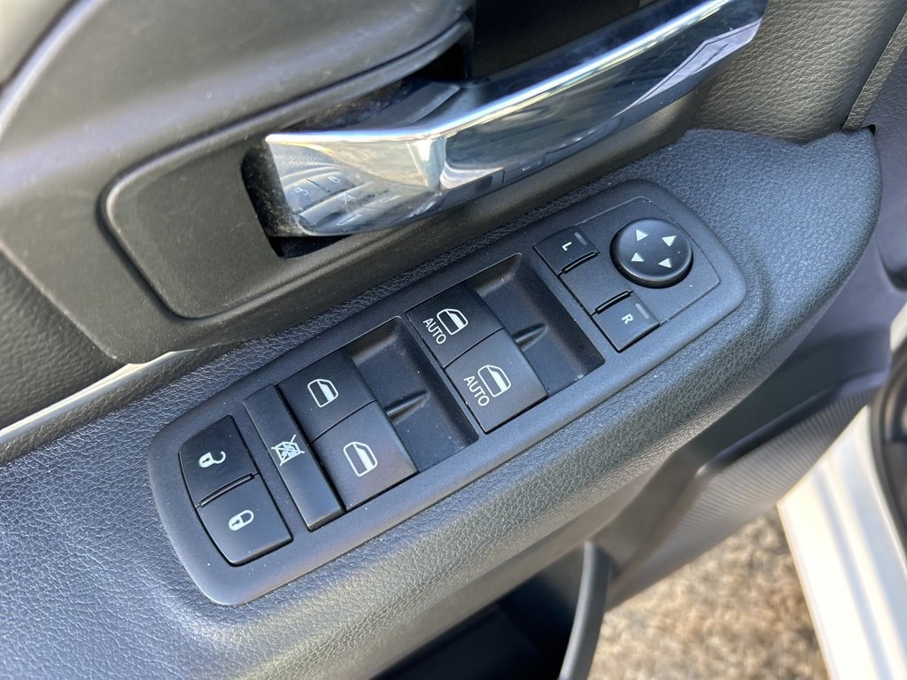 Used 2024 RAM 1500 Classic Warlock image 15