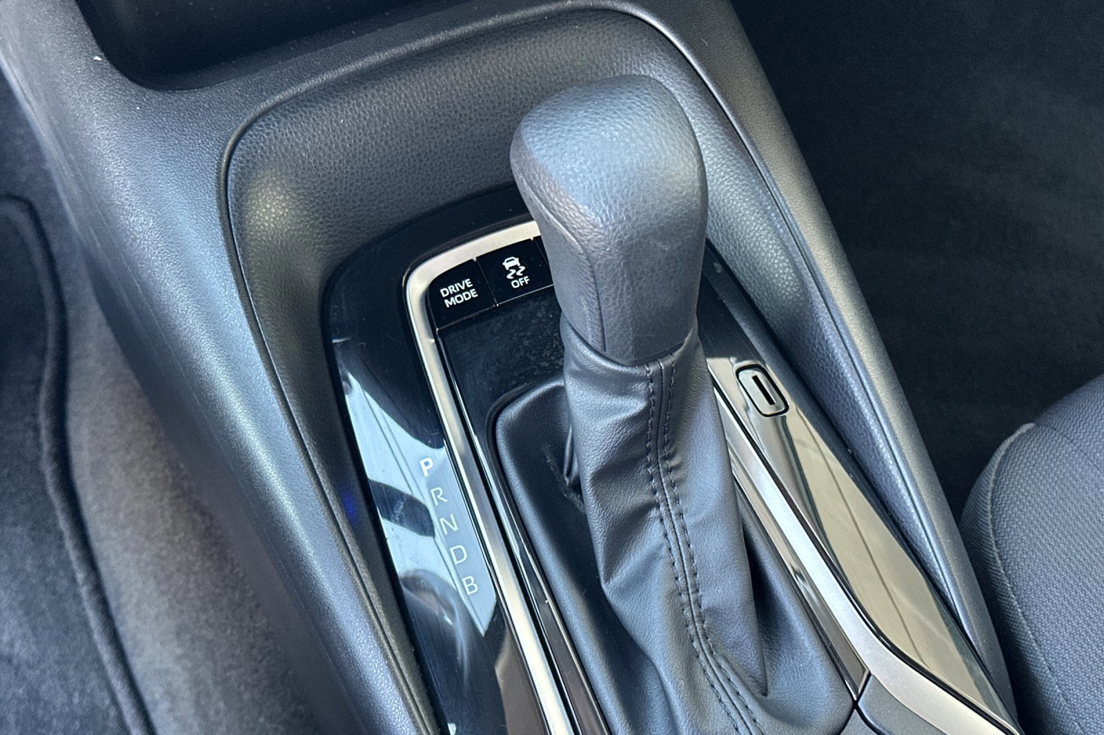 Certified 2023 Toyota Corolla LE w/ LE Convenience Package image 20