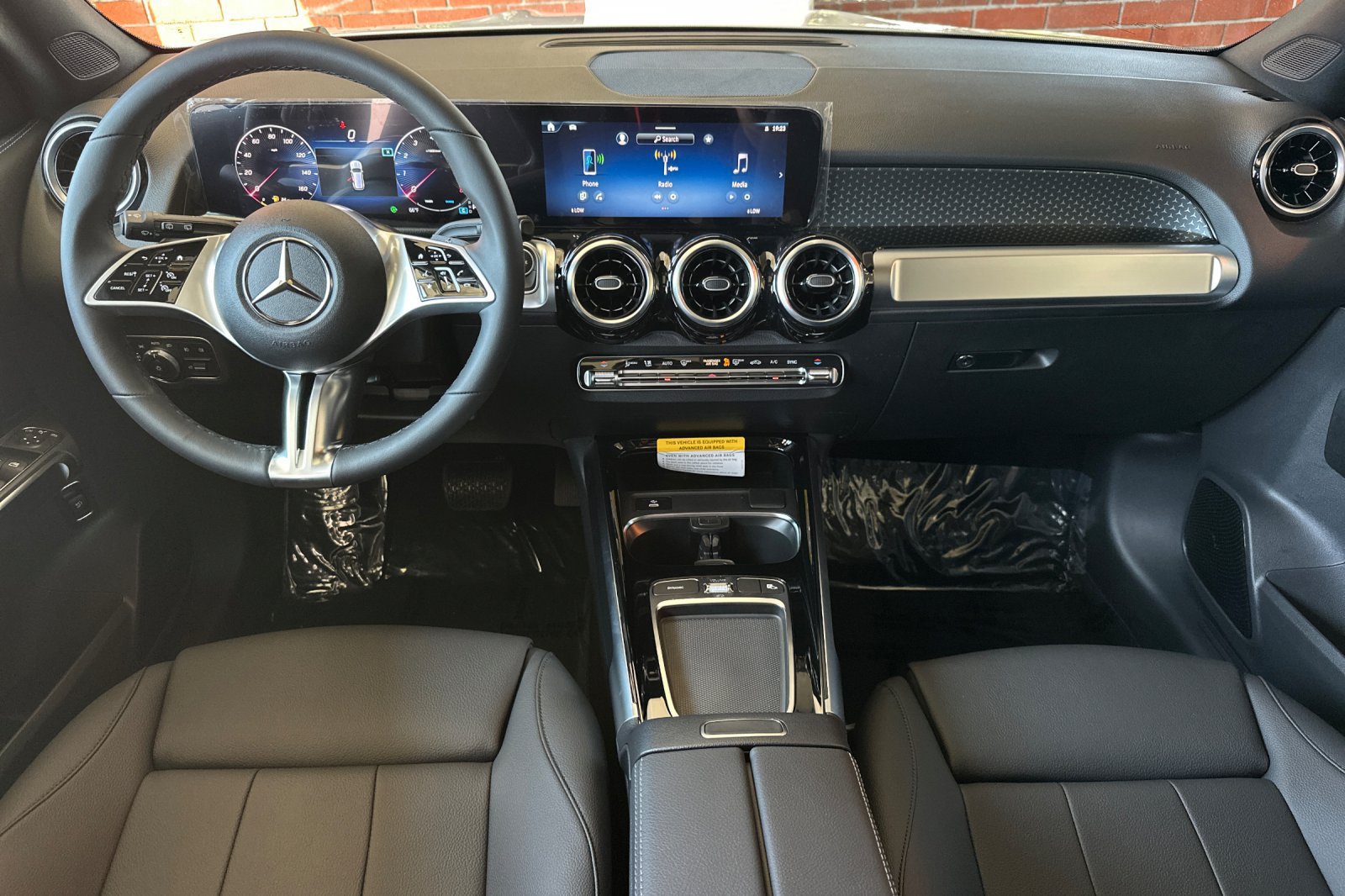 New 2026 Mercedes-Benz GLB 250 image 13
