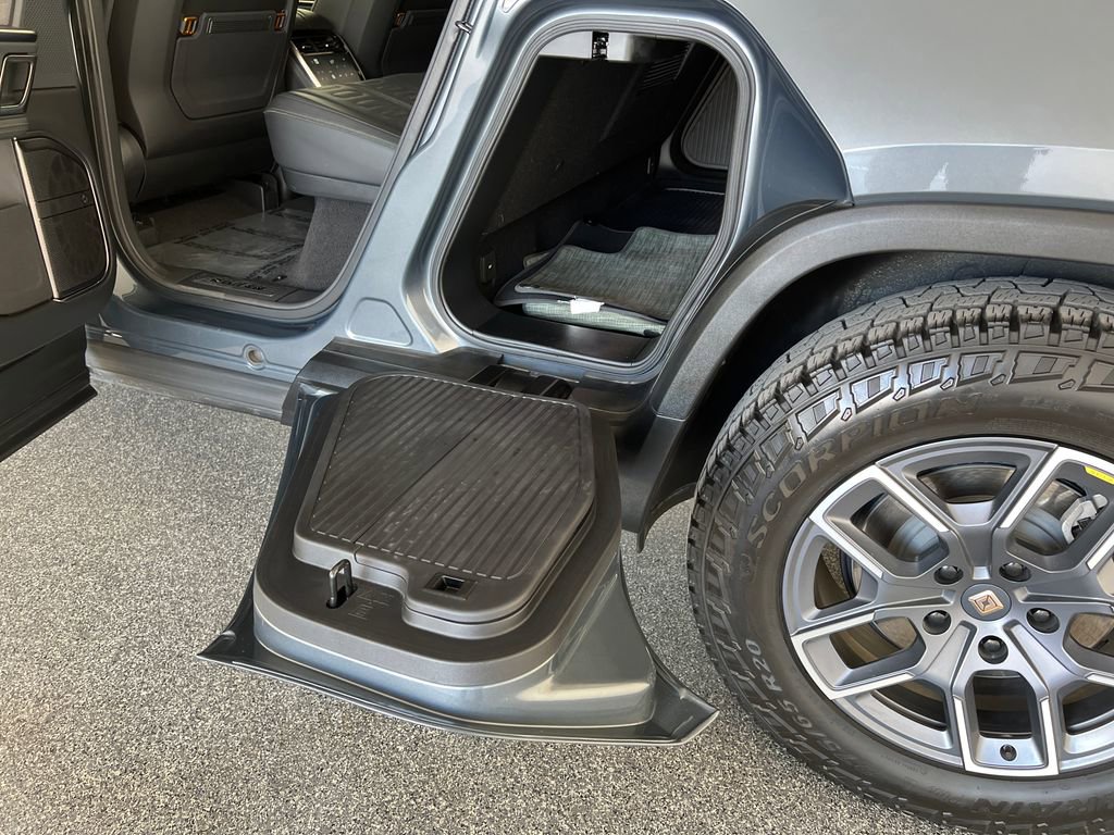 Used 2023 Rivian R1T Adventure image 43