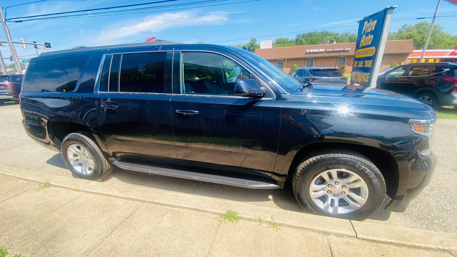 Used 2018 Chevrolet Suburban LT AWD/4WD image 6