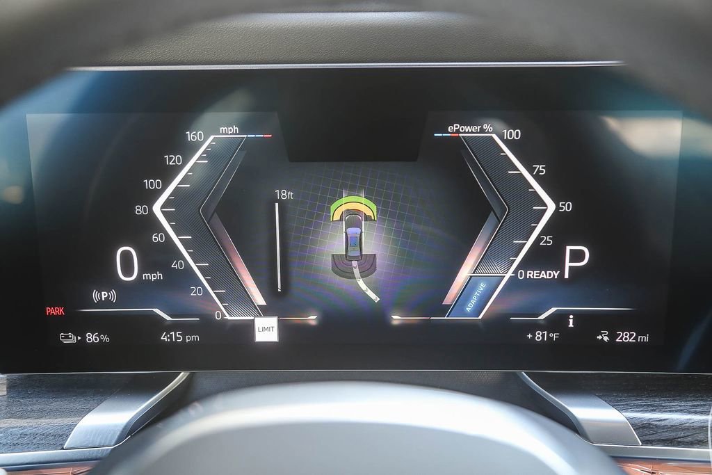 Used 2025 BMW i7 xDrive60 w/ Premium Package AWD/4WD image 19