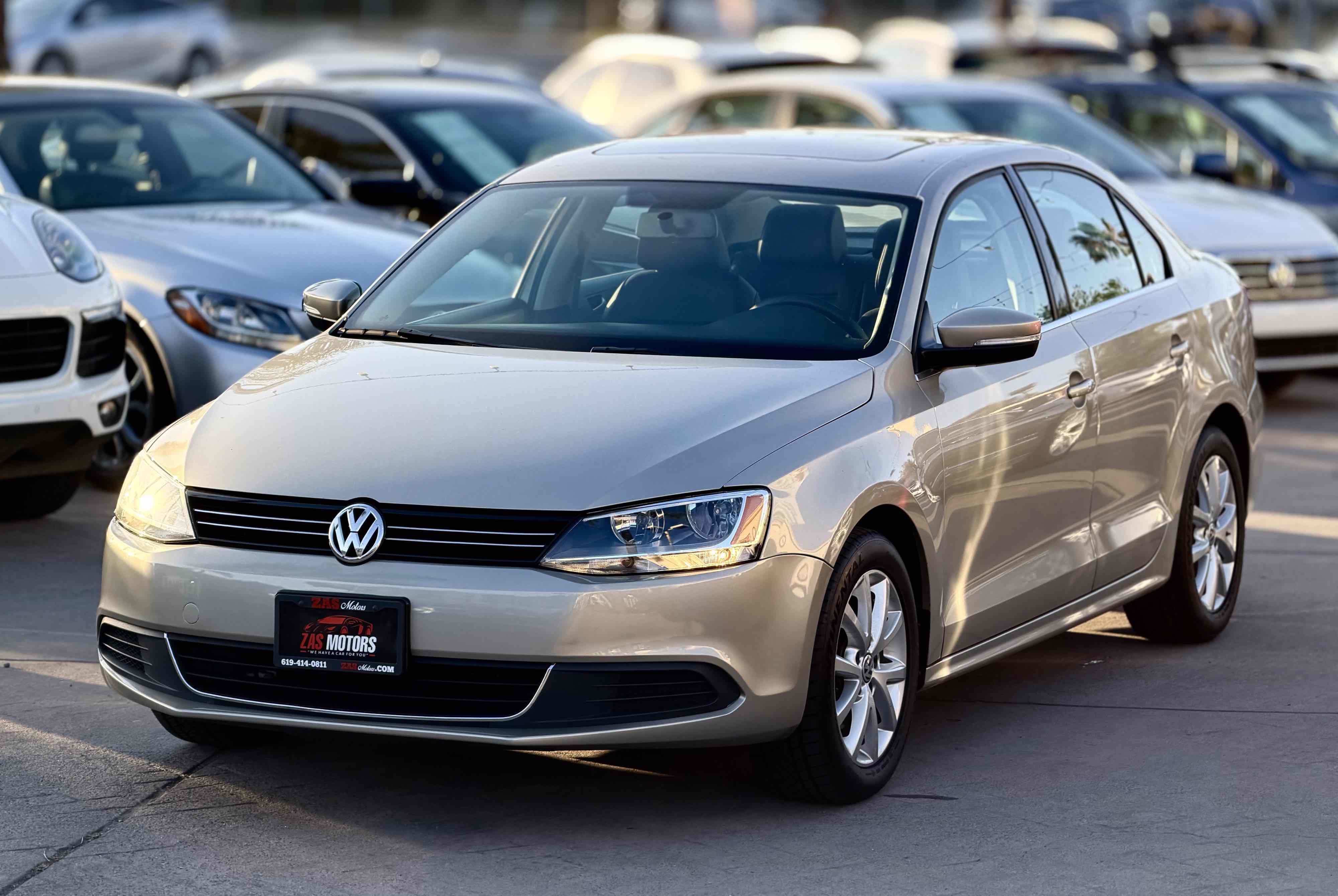 Used 2014 Volkswagen Jetta SE image 3