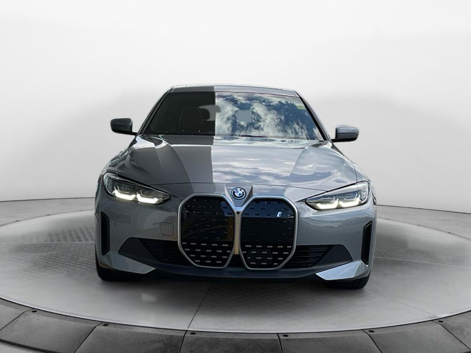 Used 2023 BMW i4 eDrive40 RWD image 2