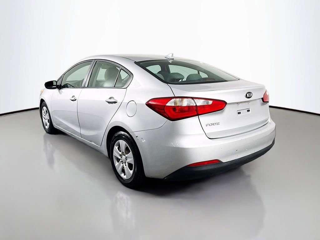 Used 2016 Kia Forte LX FWD image 5
