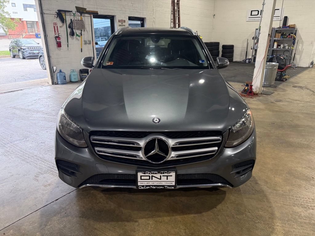 Used 2016 Mercedes-Benz GLC 300 4MATIC image 2