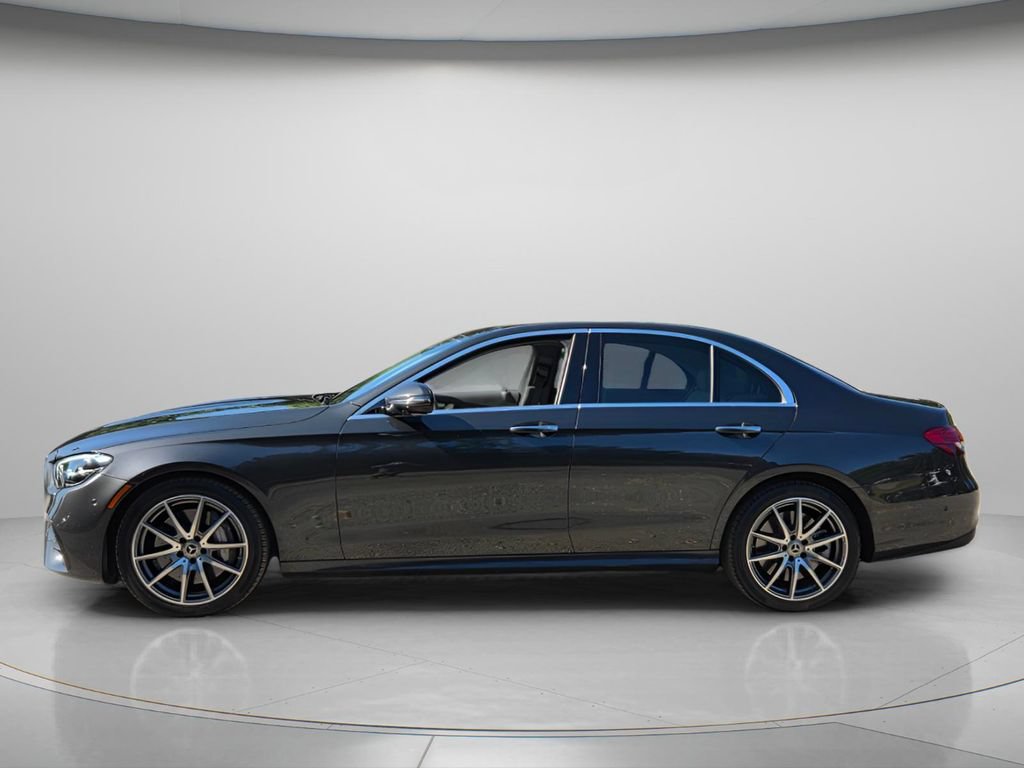 Used 2023 Mercedes-Benz E 450 4MATIC Sedan image 3