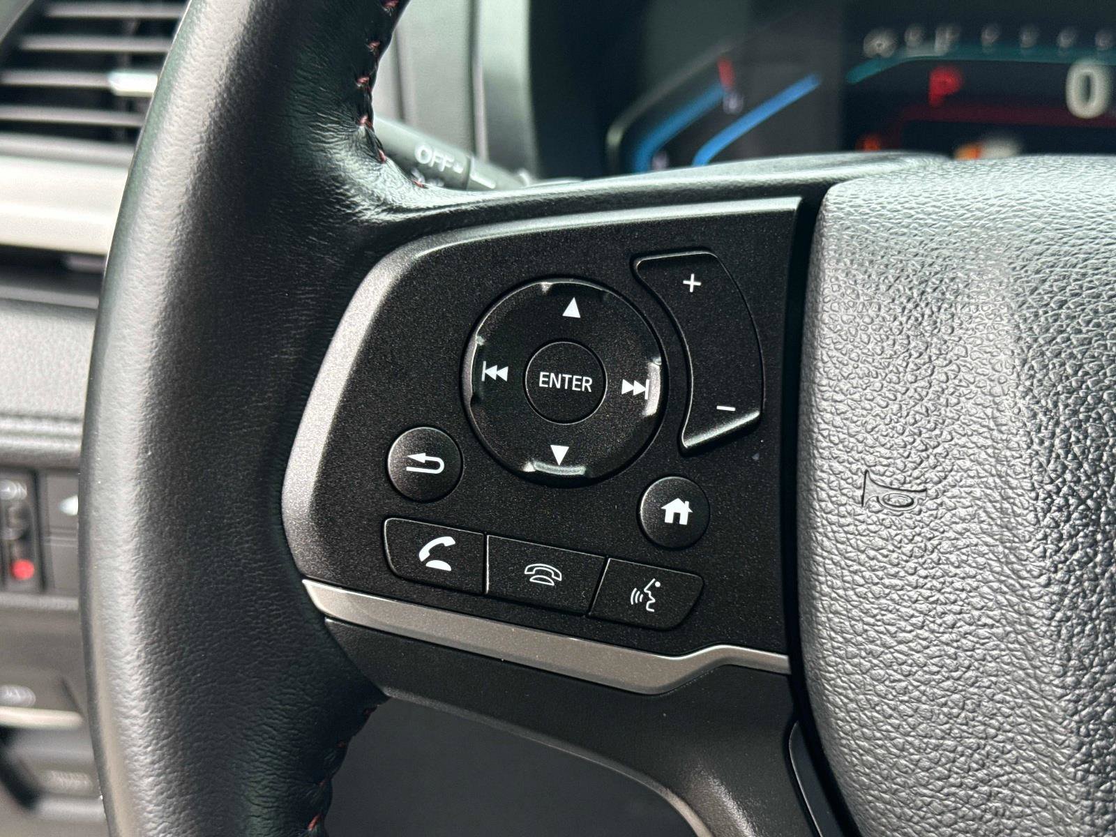 Certified 2024 Honda Odyssey Sport image 30