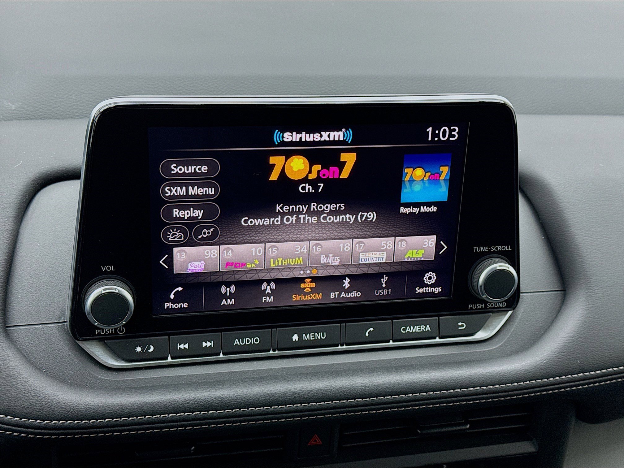Used 2024 Nissan Rogue S image 11