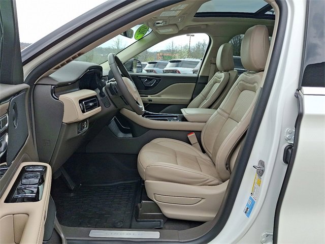 Used 2023 Lincoln Aviator Grand Touring w/ Equipment Group 301A image 13