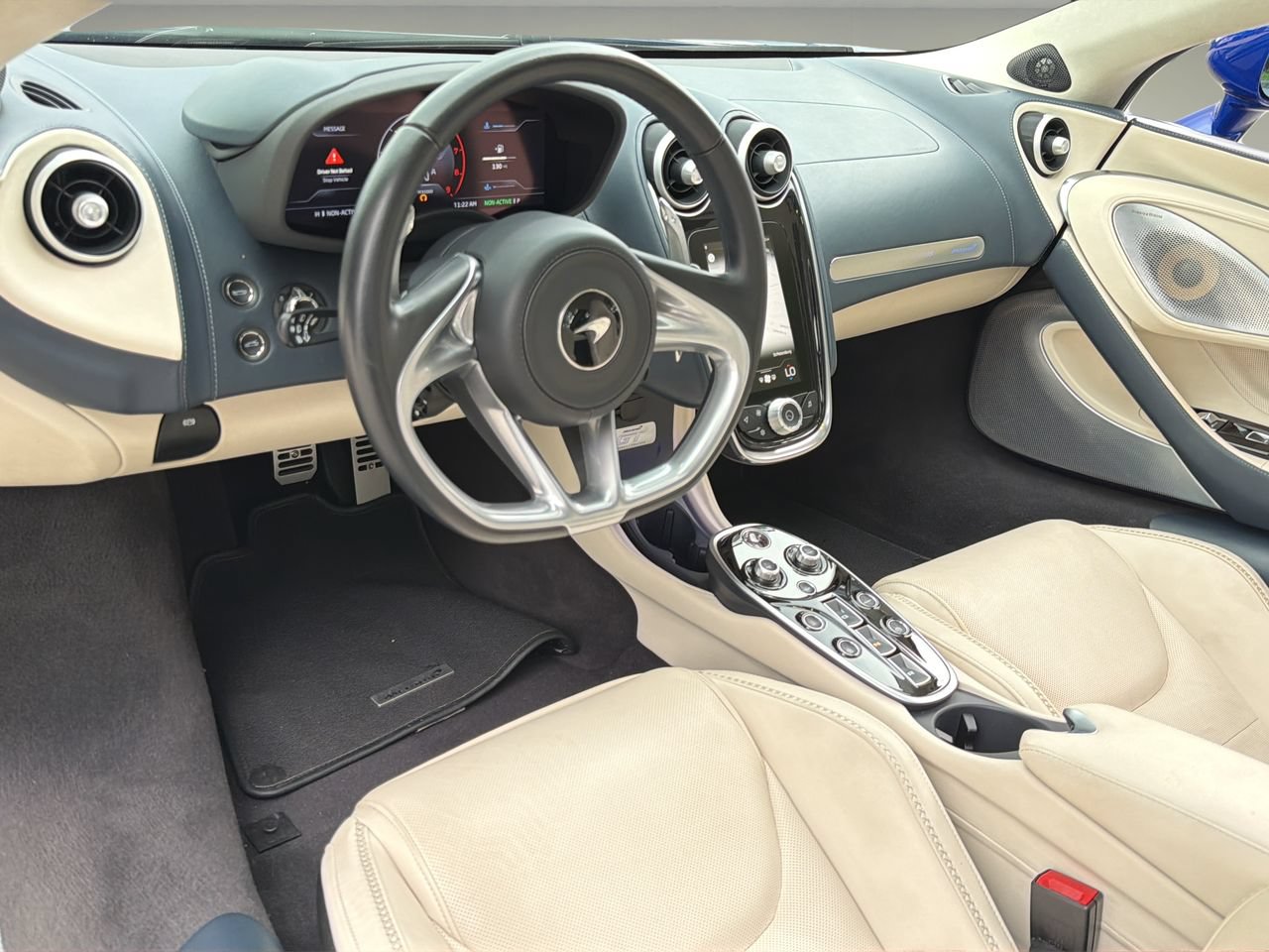 Used 2023 McLaren GT RWD image 12