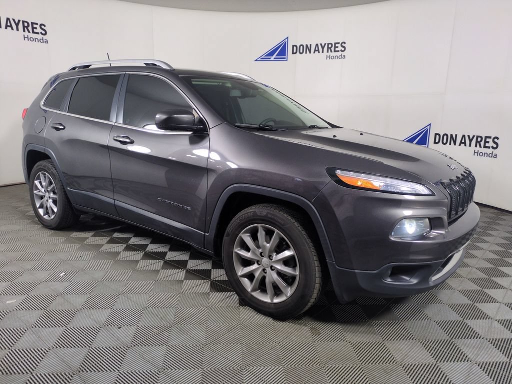 Used 2018 Jeep Cherokee Limited AWD/4WD image 9