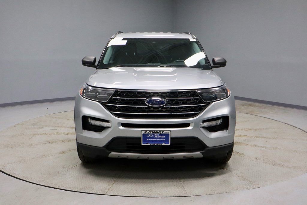 Certified 2022 Ford Explorer XLT w/ Equipment Group 202A image 6